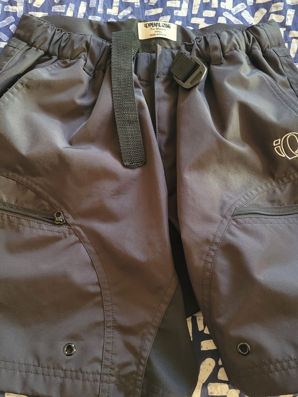 Pearl Izumi Black Women's Cargo Shorts with Webbing Belt NWOT